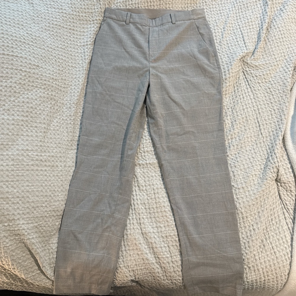 Uniqlo Gray Straight Leg Pants